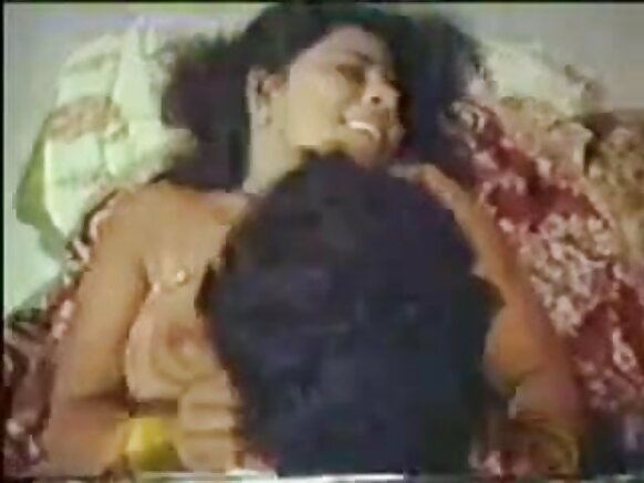 మల్లు సెక్సీ ఇమేజ్ భోజ్‌పురి మల్లు మల్లు