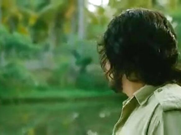 కమలిని ముఖర్జీ బ్లూ పిక్చర్ సెక్సీ హాట్ మలయాళ మూవీ న్యూడ్ సీన్