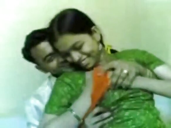 హార్డ్ టీన్ టిట్స్ హార్డ్ సెక్సీ హిందీని నొక్కినాయి