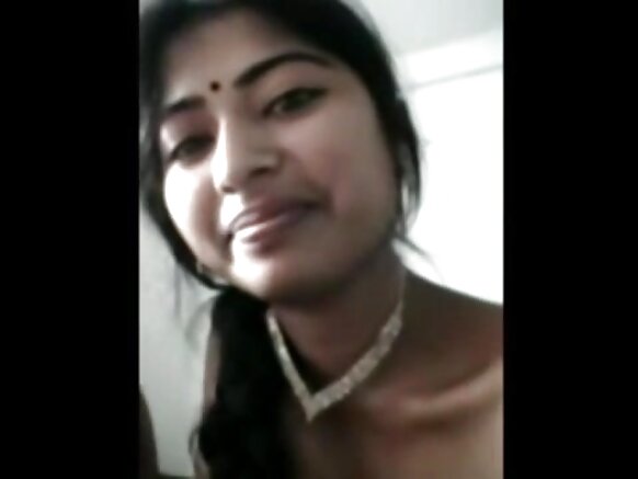 అందమైన స్నేహితురాలు వక్షోజాలు అందమైన సినిమా తెగ సెక్సీ బూబ్స్ ప్రెస్
