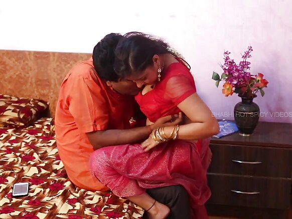 పొరుగు ఆంటీ భోజ్పురి బ్లూ సెక్స్ వీడియో