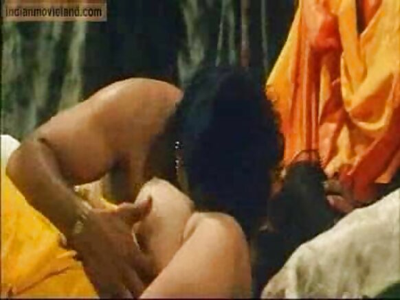 సెక్సీ బ్లూ ఇండియా చిత్రం ఫస్ట్ నైట్ దేశీ